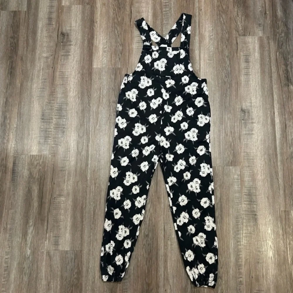 Smash + Tess The Rachel Romperalls in Midnight Bloom women’s size XS - Picture 3 of 11